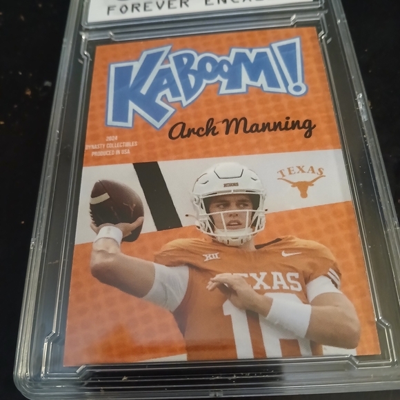 2019 Gold Rookie Card - Signed Football Rookie Card - Picture 2 of 2